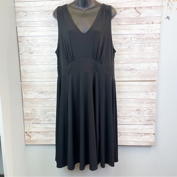 torrid Dresses & Skirts - TORRID Black Stretchy Fit & Flare Cocktail Dress